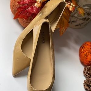 Michael Kors pointed flat